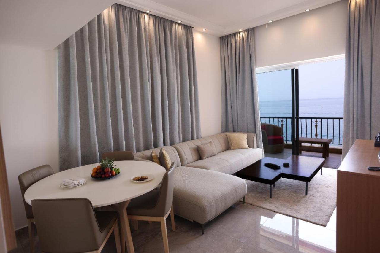 Riviera Hotel And Beach Lounge, Бейрут Екстер'єр фото
